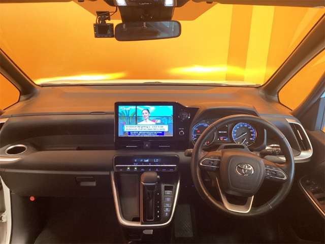 Toyota Noah 2