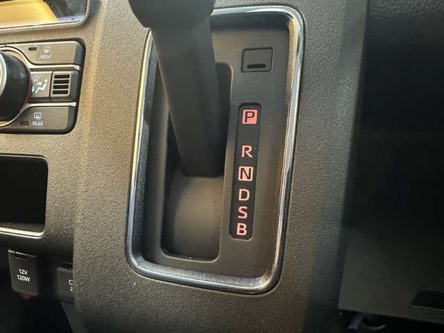 Daihatsu Atrai 9