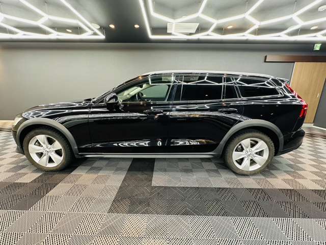 Volvo V60 Cross Country 12