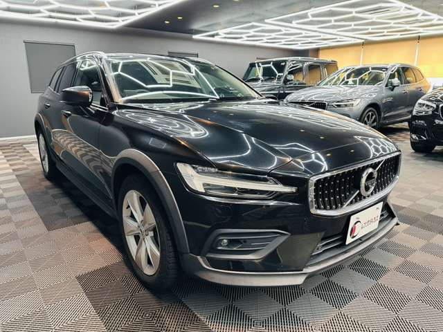 Volvo V60 Cross Country 8