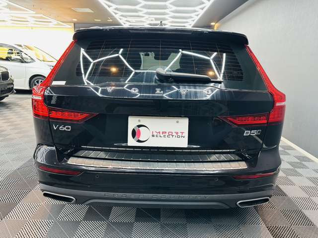 Volvo V60 Cross Country 10