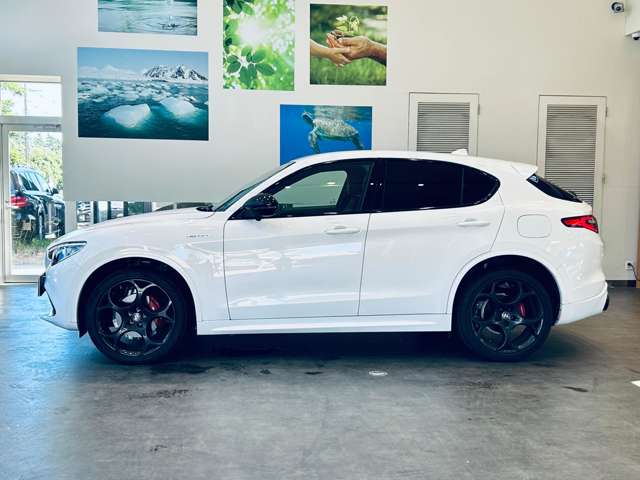 Alfa Romeo Stelvio 11