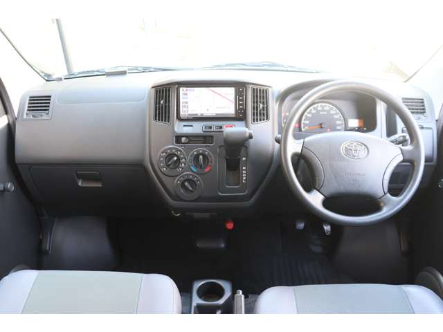 Toyota Town Ace Van 10