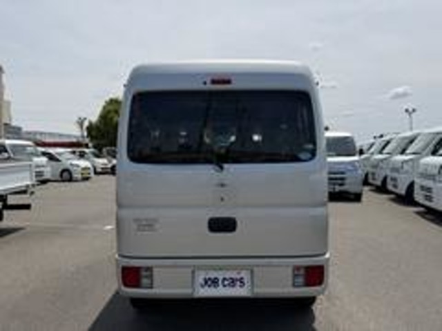 Nissan NV100 Clipper 5