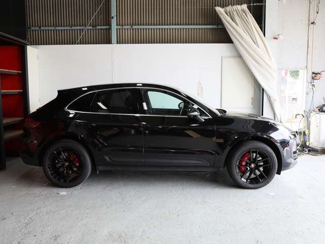 Porsche Macan 4
