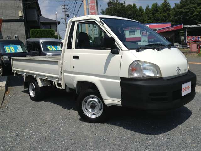 Toyota Light Ace Truck 4