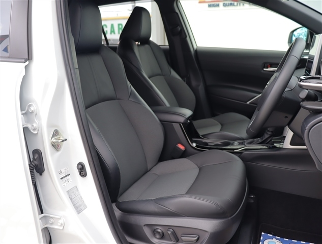 Toyota Corolla Cross 8