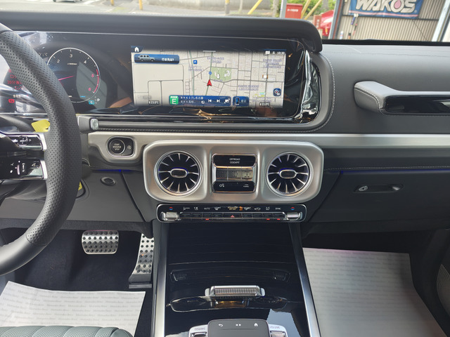 Mercedes-Benz G-Class 4