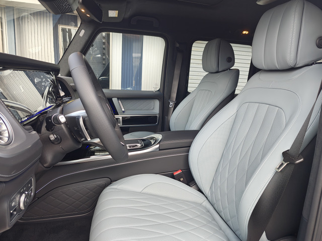 Mercedes-Benz G-Class 8