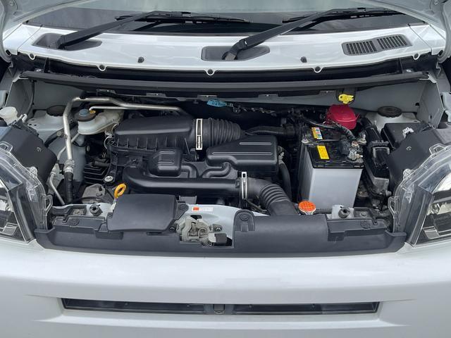 Daihatsu Taft 6