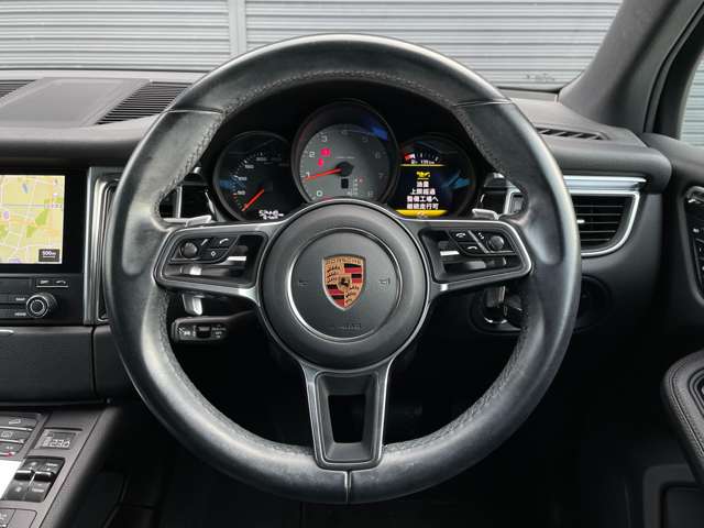 Porsche Macan 6