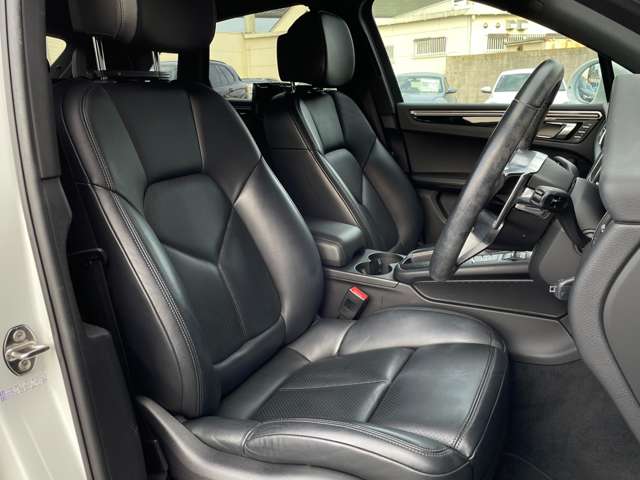 Porsche Macan 8