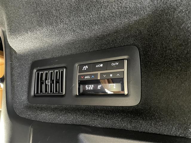 Lexus RX 8