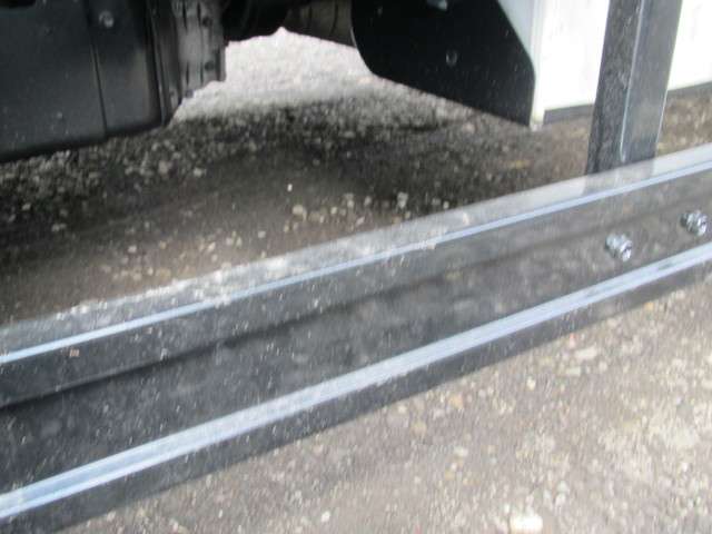 Isuzu Elf 5