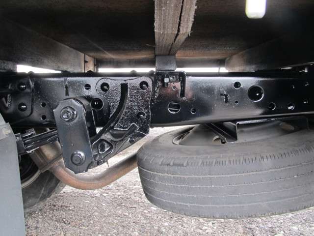 Isuzu Elf 10