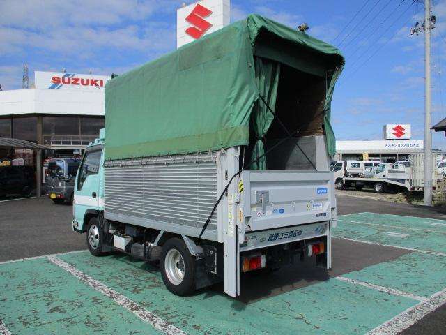 Isuzu Elf 8