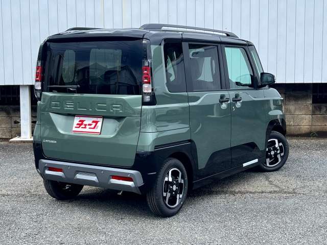 Mitsubishi Delica Mini 8