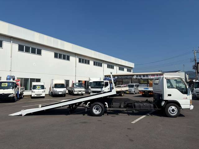 Isuzu Elf 11
