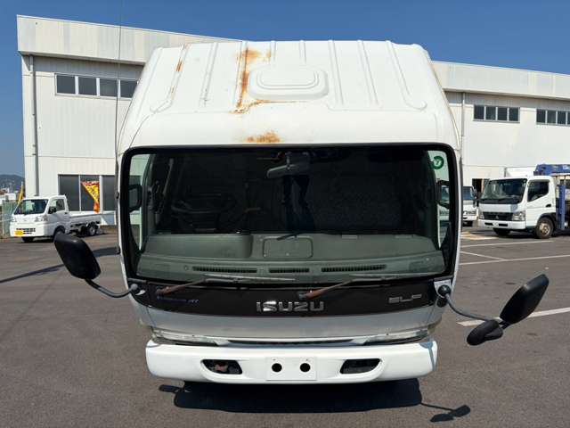 Isuzu Elf 5