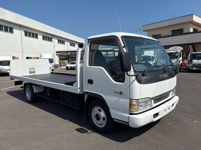 Isuzu Elf 6