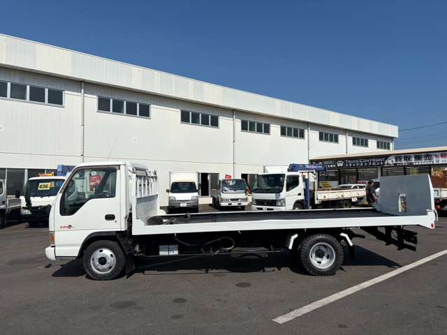 Isuzu Elf 8