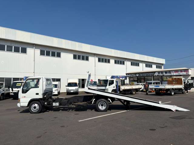Isuzu Elf 9