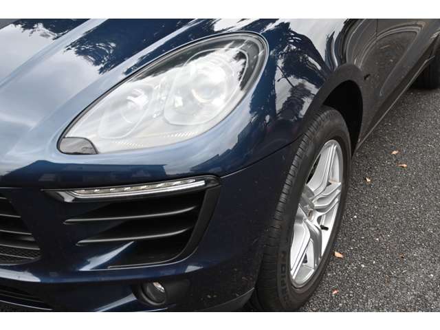 Porsche Macan 4