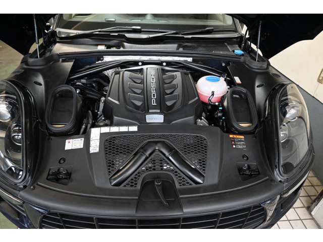 Porsche Macan 10