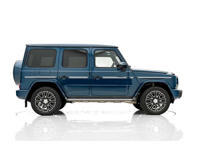 Mercedes-Benz G-Class 8