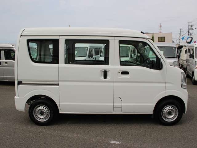 Suzuki Every 8