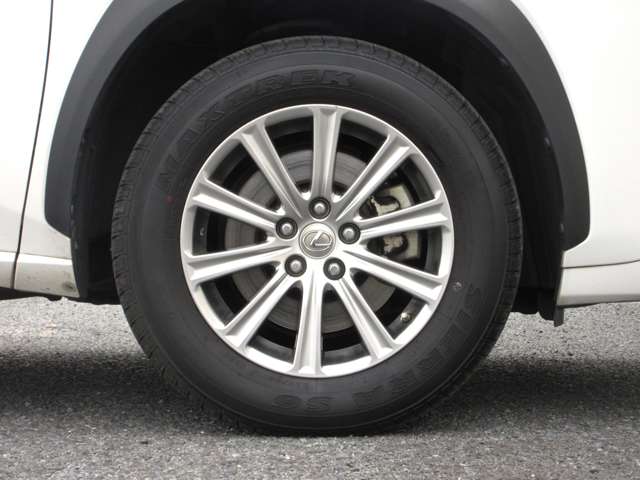 Lexus NX 5