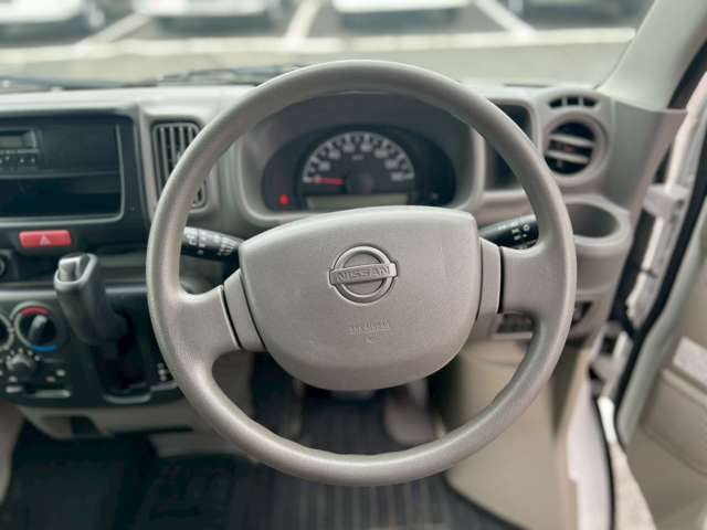 Nissan NV100 Clipper 10