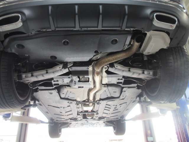 Mercedes-Benz GLA-Class 11
