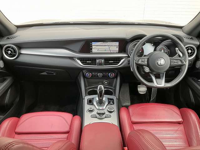 Alfa Romeo Stelvio 3