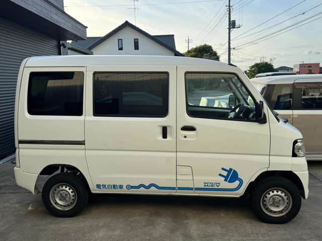 Mitsubishi Minicab MiEV 5