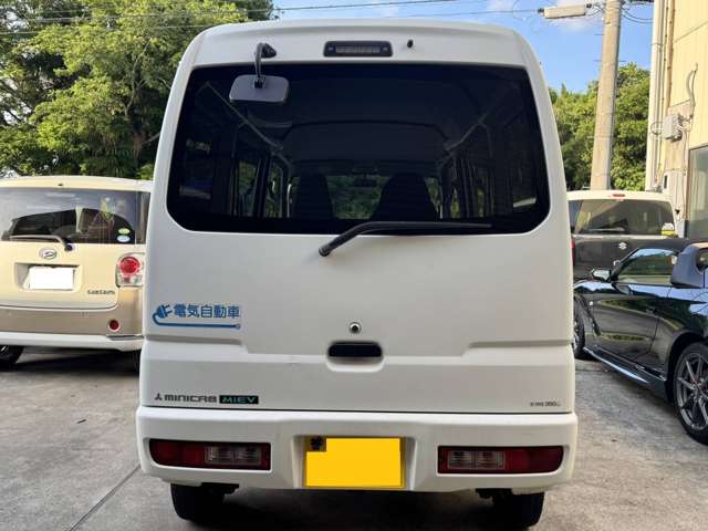 Mitsubishi Minicab MiEV 7