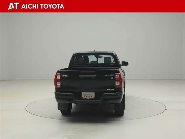 Toyota Hilux 5