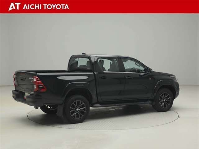 Toyota Hilux 6