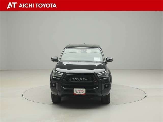 Toyota Hilux 9