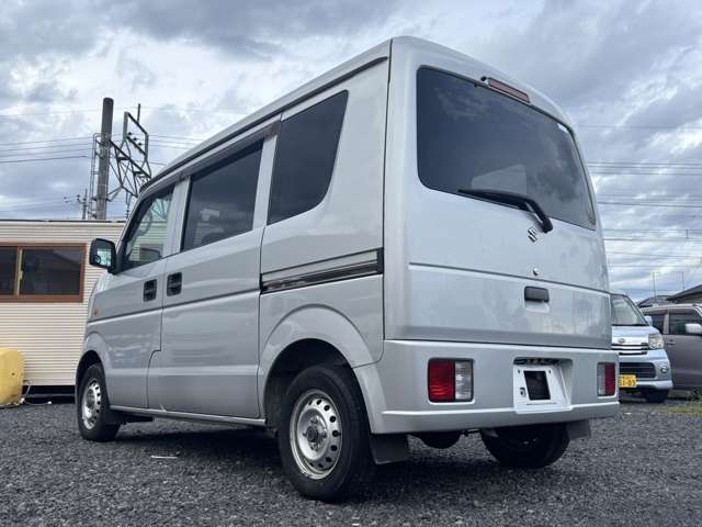 Suzuki Every 7