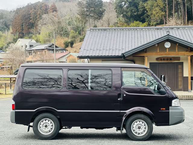 Nissan Vanette 4