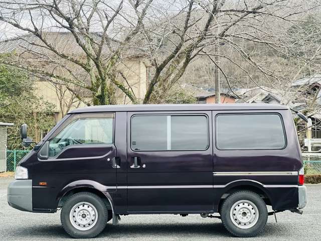 Nissan Vanette 5