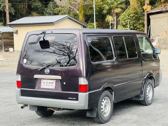 Nissan Vanette 6
