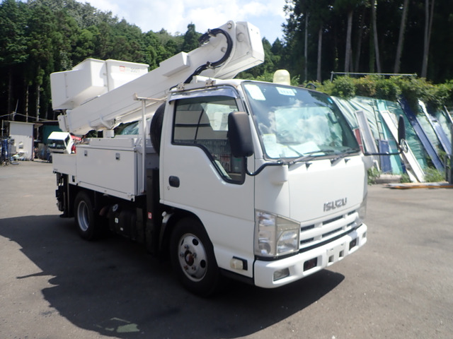 Isuzu Elf 5