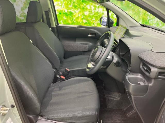 Toyota Sienta 2