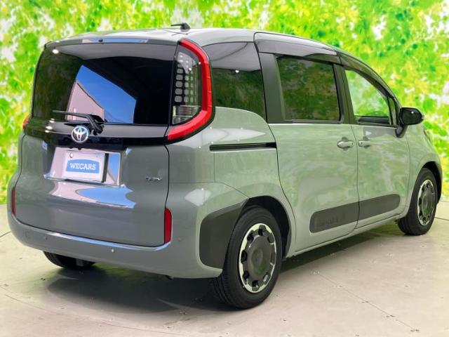 Toyota Sienta 6