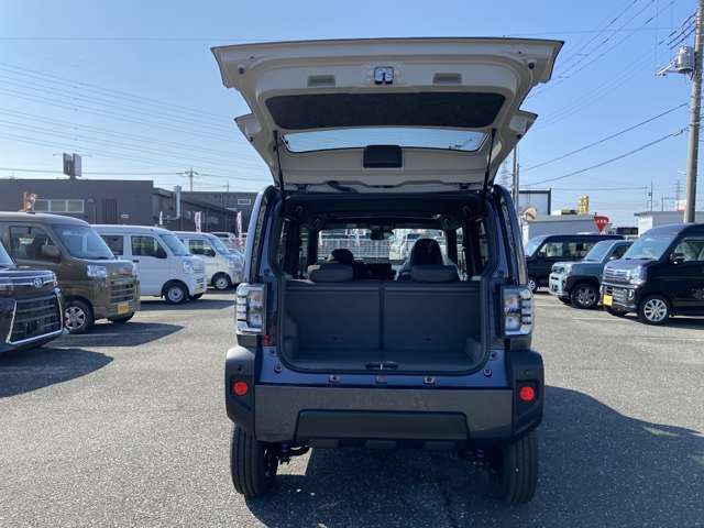 Daihatsu Taft 12