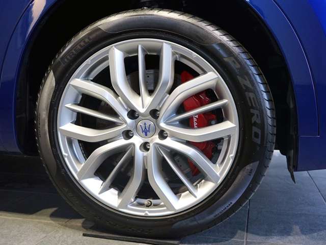 Maserati Levante 7