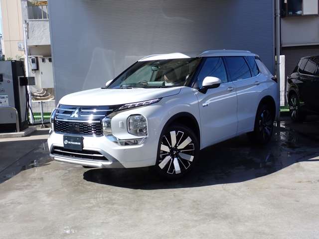 Mitsubishi Outlander 4