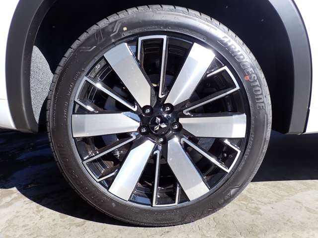 Mitsubishi Outlander 8